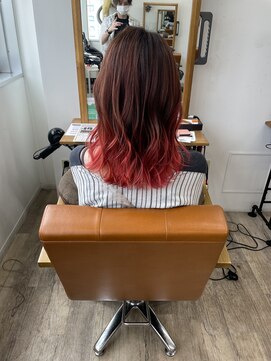 ルチナ 秦野(Lucina) グラデーションカラー/レッド/秦野