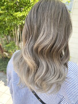 リアン 徳重店(Rian) グラデーションカラー×カーキグレージュ