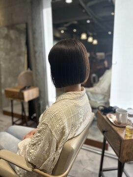 エッセ 大阪梅田茶屋町店(esse) ぷつっとおさまるボブ