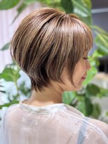 ミオ パーチェ ヘア(mio pace hair)&nbsp;ショートカット×ひし形ショートボブ×前髪あり30代40代50代