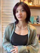 アトリエ エス atelier es HAIRDESIGN&nbsp;くびれヘア/外ハネ/ピンクブラウン/カシスレッド/センターパート