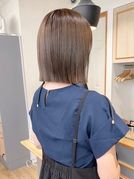 ネオリーブ クーロ(Neolive curro) 小顔タッセルボブ×美髪[ぱつっとボブ/縮毛矯正/丸型卵型]