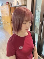 コワファーストナガサキシャンプーボーイ(COIFF1RST NAGASAKI SHAMPOO BOY)&nbsp;長崎 顔まわりレイヤー ボブ ピンクベージュ