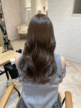 ラボヌールヘアー オリビエ 北千住店(La Bonheur hair Olivier) オリーブベージュ【吉田 愛里】