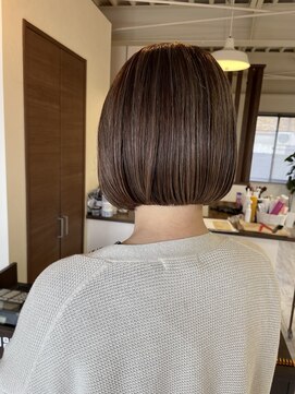 リュンヌ 門前仲町(lune) 切りっぱなしボブハイライトベージュカラーショートレイヤーロブ