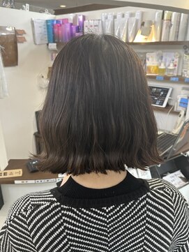 グロウアップバイトゥエンティーフォー 稲葉(glow up by24) まとまり重視のナチュラルボブ