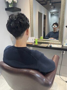 リプラス(Replus) フロント立ち上げ、メンズパーマ