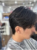 ワックスなしツーブロックメンズセンターパートニュアンスパーマ
