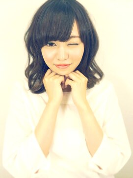 ブレス(Bless) ブラックフェミニンミディ