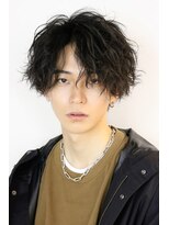 ネイビー(NAVY)&nbsp;センターパート 波打ちウェーブ ソフトツイストスパイラルパーマ