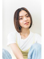 センターパートAラインボブ