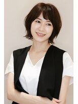 アンベリールフルー(EMBELLIR fleur)&nbsp;外ハネショート　30代/40代/50代