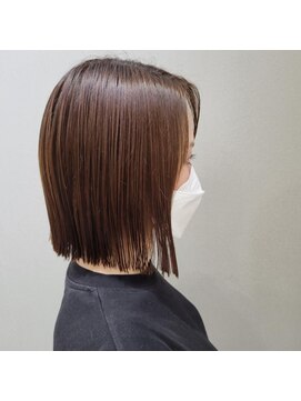 ヘアー ル シェーヌ キューブ(hair le chene CUBE) ぱっつんボブ