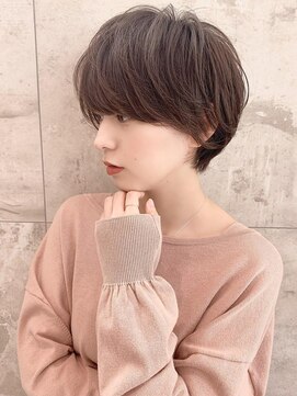 アンド ストーリーズ(&STORIES) 20代30代40代大人可愛い耳掛けひし形くびれ丸みショート