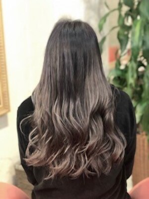 パーソナルカラーで似合うヘアカラーをご提案します。髪質改善しながらヘアカラーならお任せ!