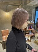 【前下がりボブ×ハイトーングレージュ】