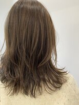 ラシル バイ レストプラス(racil by rest plus)&nbsp;レイヤーカットとオリーブグレージュ