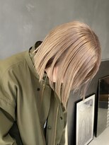 キャロルガーデンズ ボコカ 表参道(Carroll Gardens bococa)&nbsp;くすみベージュ 透明感カラー 耳かけボブ