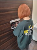 サーモンピンク