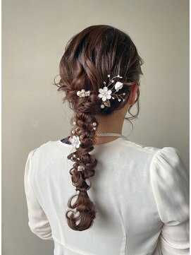 ノード(NODO) 編みおろしヘアアレンジ