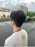 "くせ毛多毛さん"の短髪スタイル/刈り上げあり