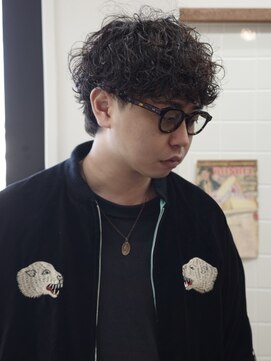 シャドウパーマ