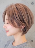 ”人気急上昇中”レイヤーショート×ピンクベージュ