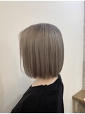 スモーキーベージュ