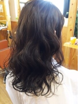 ララテラス(LaLa Terrace) ～LaLa Terrace流～ウェットウェーブ×ダークアッシュ