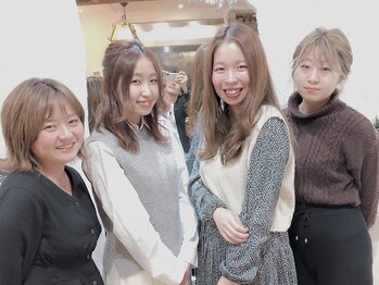 ルーツヘアーガーデン(Roots hair garden)の写真/女性スタイリストだからこそ”共感できる”髪のお悩みに向き合い、あなたの理想のスタイルを叶えます♪