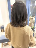 【松本咲花】くびれレイヤーカット暗髪カラーオリーブグレージュ