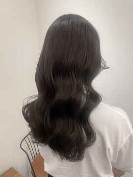 リリアーナ(LILIANA) 韓国ヘア ロング ミディアム 暗髪 透明感 カラー 池袋