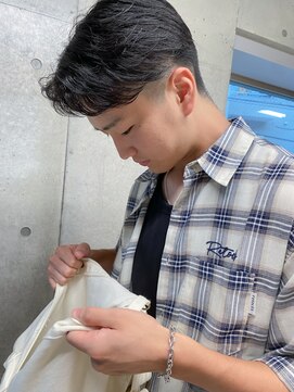 エウペ 渋谷(WEUPE) 束感/波巻き/ハイライト/マッシュパーマ