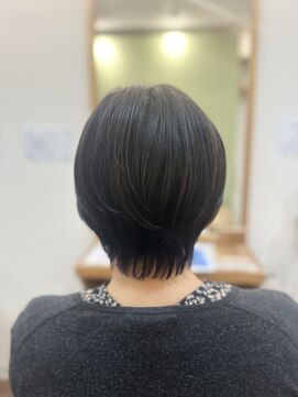 フリージア(freesia) ショートボブ/ニュアンスカラー/ヘッドスパ