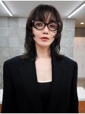 ハイレイヤーウルフカット　ニュアンス　ギザギザバング　黒髪