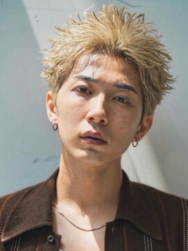 オーシャントーキョーオーバー 渋谷(OCEAN TOKYO OVER) ブリーチスパイキーショートフェザーパーマ