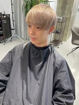 キング 高槻(K!ng) ハイライトカラーミルクティーベージュレイヤーカット