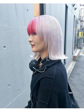 ヤド 原宿(YADO) ホワイトカラー/レッドカラー/インナーカラー