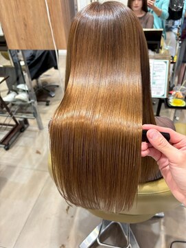 髪質改善ストレート　美髪矯正