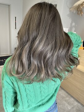 アヴァンス 京橋店(AVANCE) 着物ヘア/ダークアッシュ/ミディアムレイヤーカット/京橋