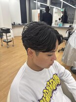 become men's hair 名駅EAST【10月3日 NEW OPEN(予定)】&nbsp;フェザーパーマ×センターパート黒髪/名古屋/名駅