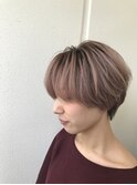 大人可愛い20代30代40代小顔ワンサイドショートボブ丸み前下がり