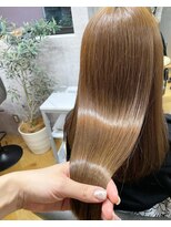 カームバイリコ 学芸大学(calm by liko)&nbsp;美髪/大人かわいい/こなれミディ/サンドベージュ[学芸大学]