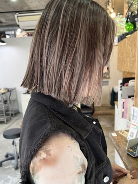 ヨッカ(YOCCA) バレイヤージュ＋ボブ