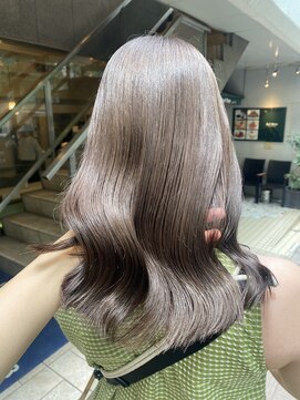 レア 渋谷(Le'a) ミディアム アッシュベージュ