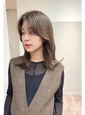 大人のミディアムレイヤースタイル