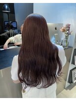 シータ(sheta)&nbsp;sheta表参道　ウェーブヘア　ボルドーカラー