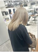 ミルクティーベージュ