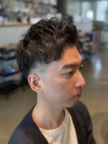 ホル(HOL) ツーブロショート×アップバング