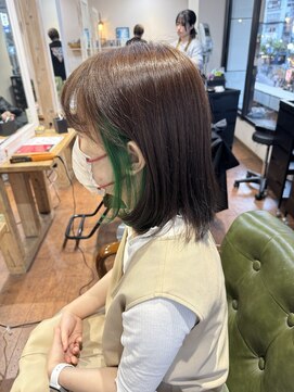 ヘア ライフ ワイレア(HAIR LIFE Wailea) イヤリングリーン